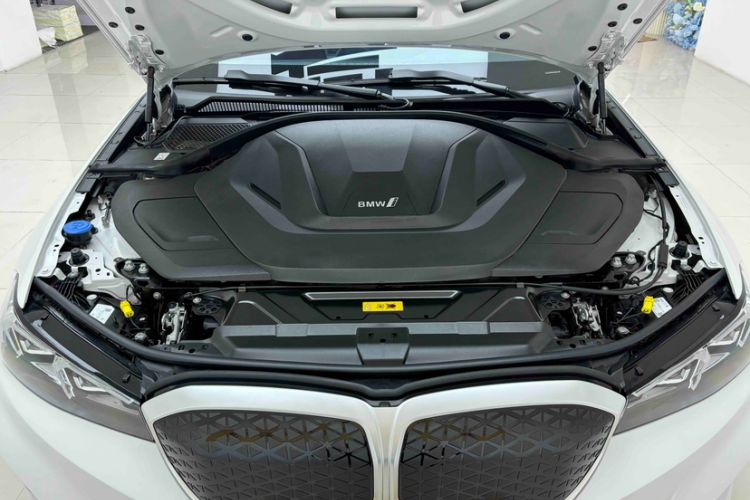 Used BMW i3 2025 eDrive 35 L Engine Bay