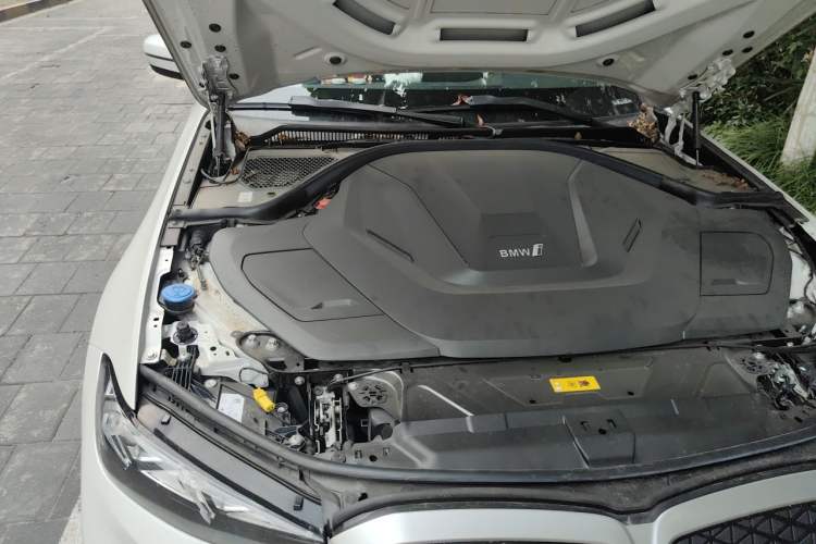 Used BMW i3 2025 eDrive 35 L Engine Bay Right