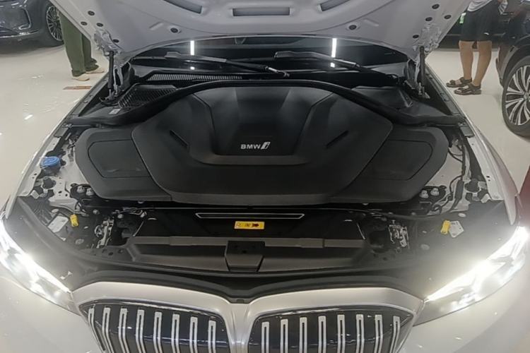 Used BMW i3 2025 eDrive 35 L Engine Bay