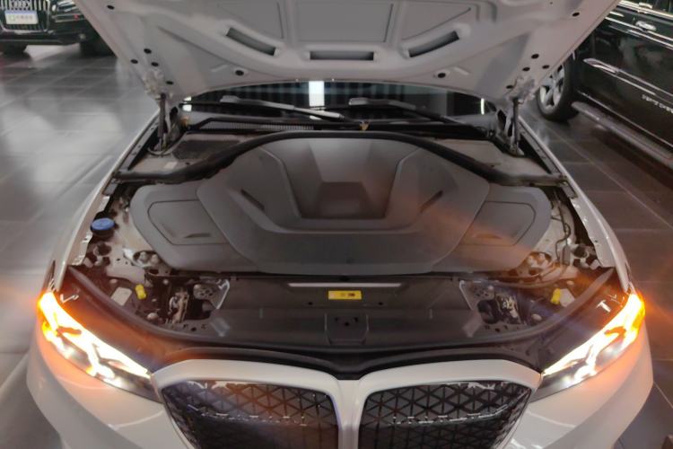 Used BMW i3 2025 eDrive 35 L Engine Bay