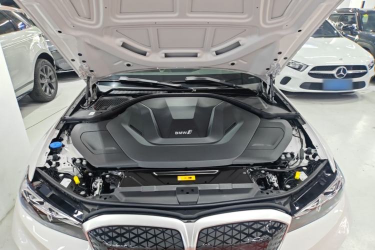 Used BMW i3 2025 eDrive 35 L Engine Bay