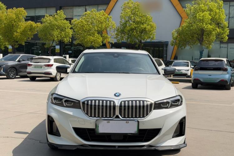Used BMW i3 2025 eDrive 35 L Exterior 3
