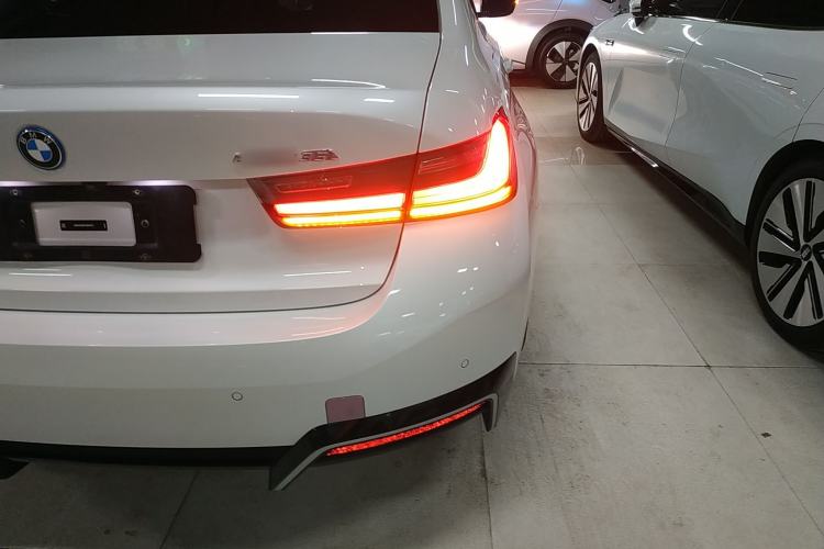 Used BMW i3 2025 eDrive 35 L Exterior 3