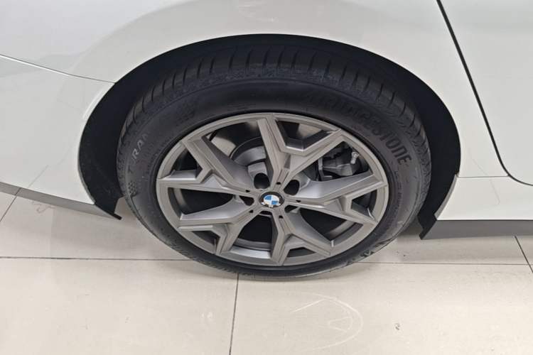 Used BMW i3 2025 eDrive 35 L Exterior 5