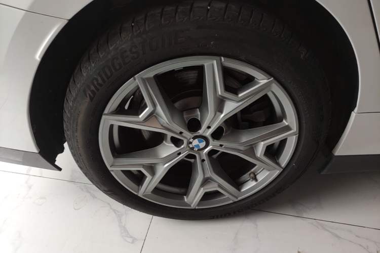 Used BMW i3 2025 eDrive 35 L Exterior 5