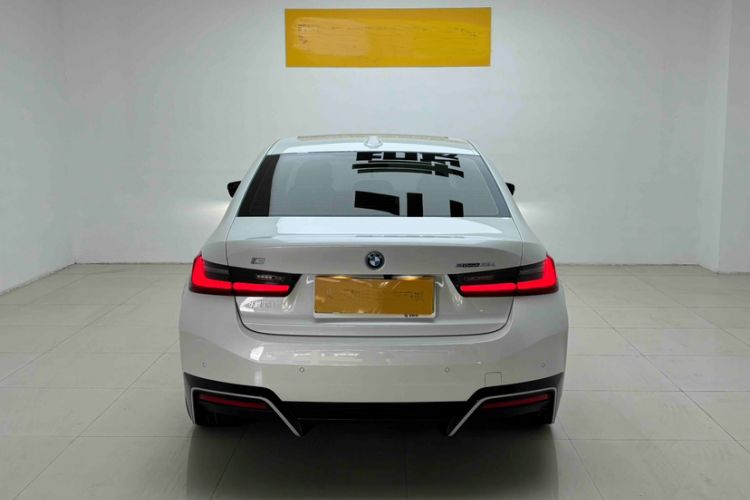 Used BMW i3 2025 eDrive 35 L Exterior 5