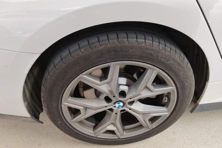 Used BMW i3 2025 eDrive 35 L Exterior 5