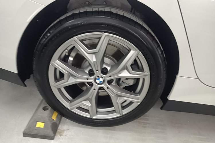 Used BMW i3 2025 eDrive 35 L Exterior 5