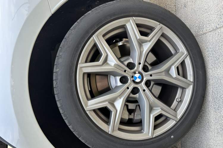 Used BMW i3 2025 eDrive 35 L Exterior 6
