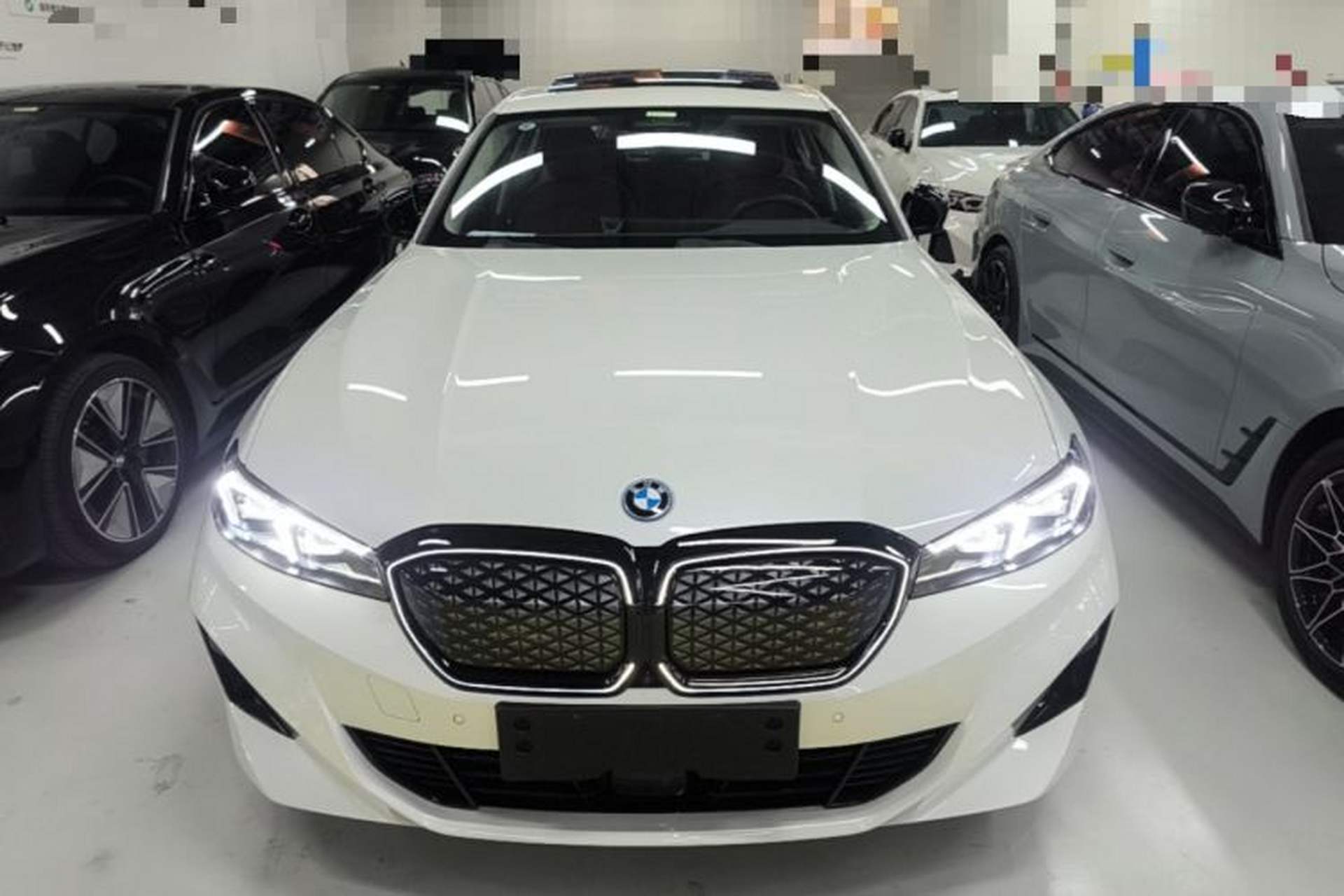 Used BMW i3 2025 eDrive 40 L Midnight Edition Front