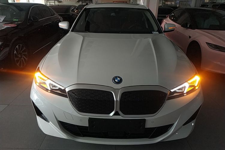 Used BMW i3 2025 eDrive 35 L Front