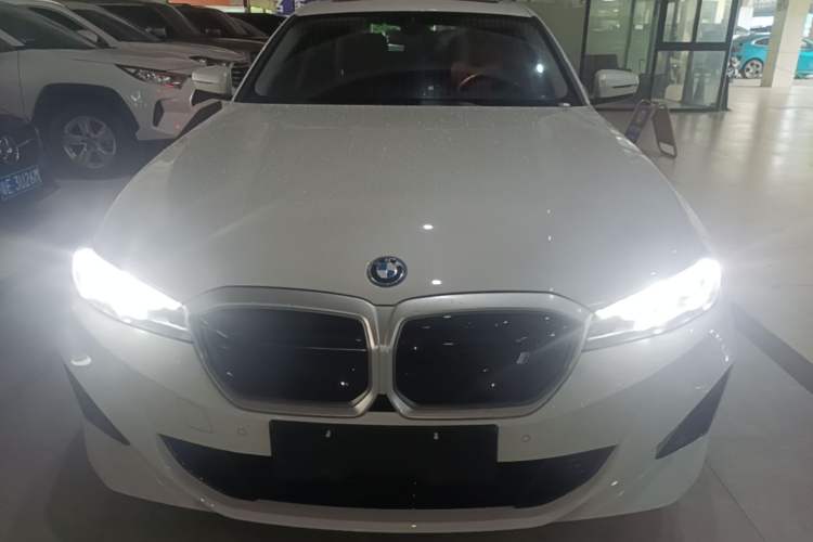 Used BMW i3 2025 eDrive 35 L Front