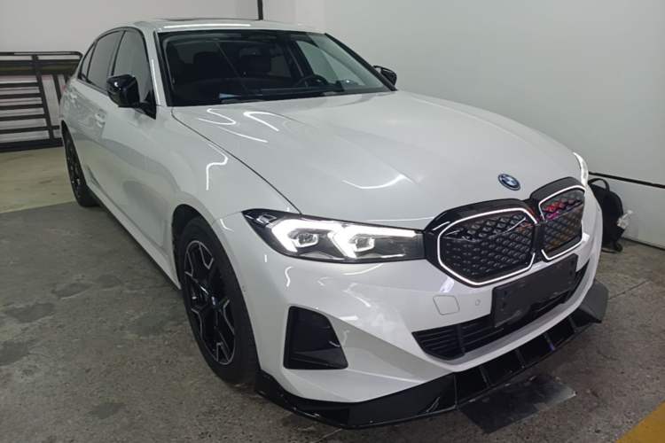 Used BMW i3 2025 eDrive 40 L Midnight Edition Front Right 45 Deg