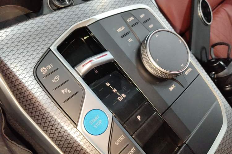 Used BMW i3 2025 eDrive 40 L Midnight Sports Package Gear Lever