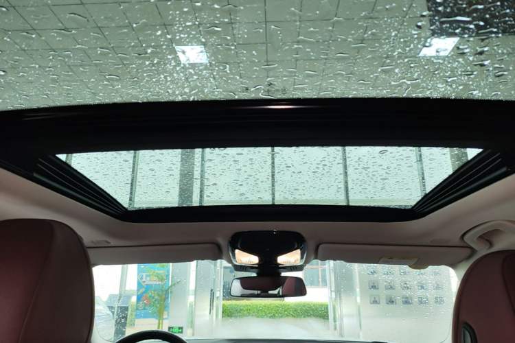 Used BMW i3 2025 eDrive 40 L Midnight Edition Headliner