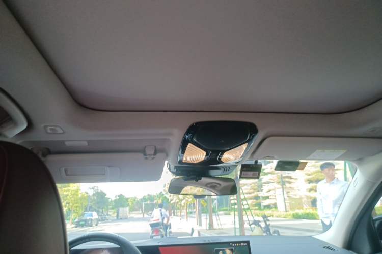 Used BMW i3 2025 eDrive 40 L Midnight Edition Headliner