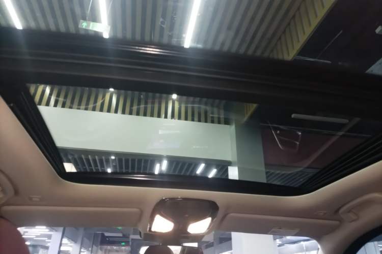 Used BMW i3 2025 eDrive 40 L Midnight Edition Headliner
