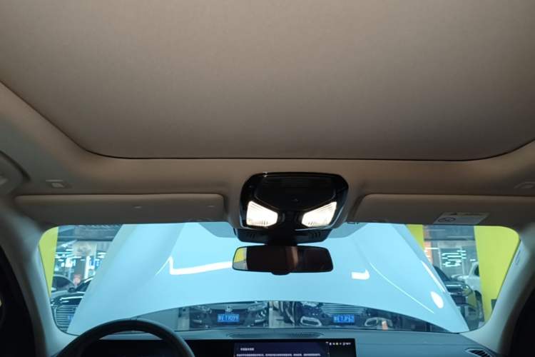 Used BMW i3 2025 eDrive 40 L Midnight Edition Headliner