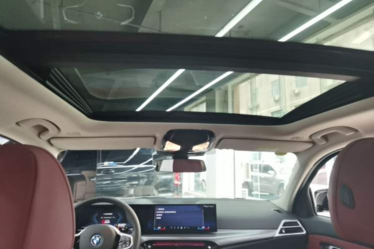 Used BMW i3 2025 eDrive 40 L Midnight Edition Headliner