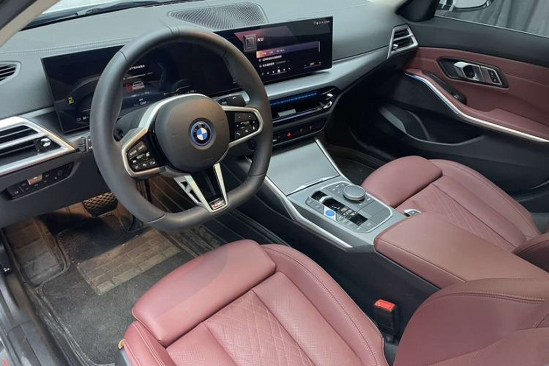 Used BMW i3 2025 eDrive 35 L Interior 1