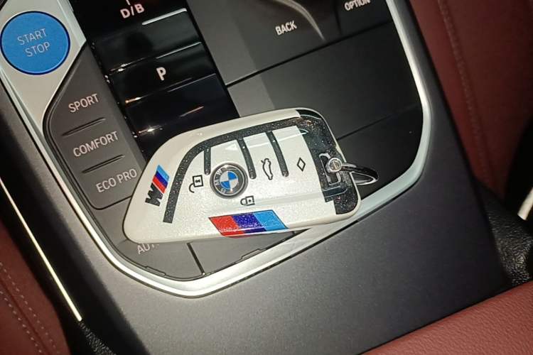 Used BMW i3 2025 eDrive 35 L Interior 1