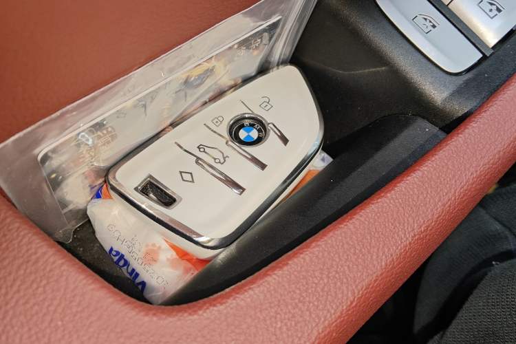 Used BMW i3 2025 eDrive 35 L Interior 1
