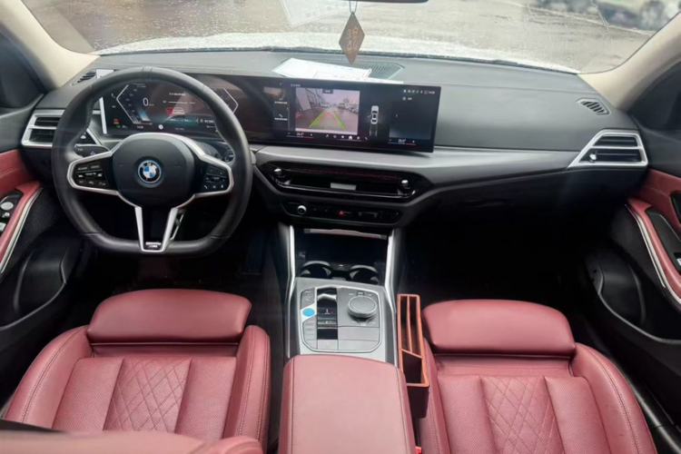 Used BMW i3 2025 eDrive 35 L Interior 2