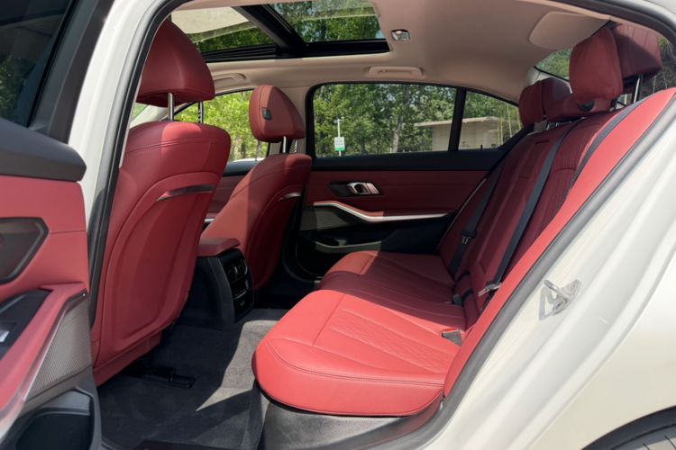 Used BMW i3 2025 eDrive 35 L Interior 2