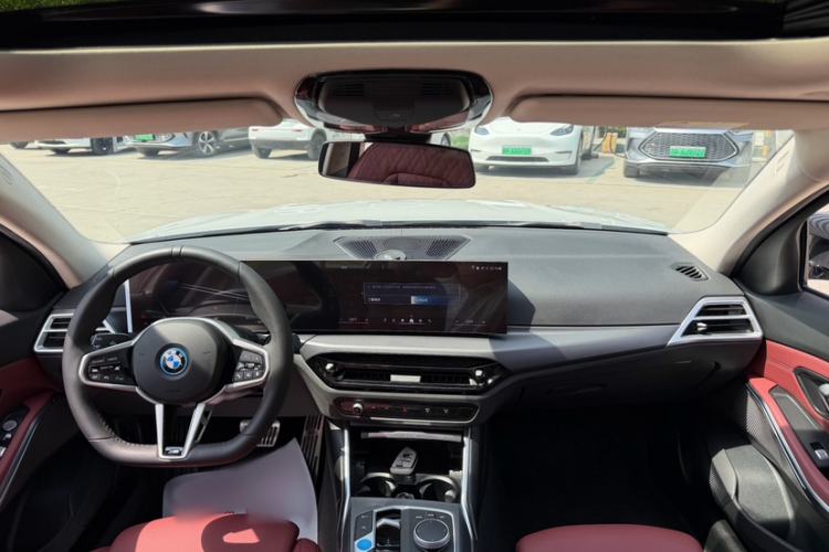 Used BMW i3 2025 eDrive 35 L Interior 3
