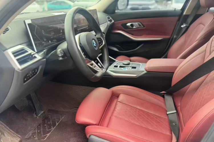 Used BMW i3 2025 eDrive 35 L Interior 3