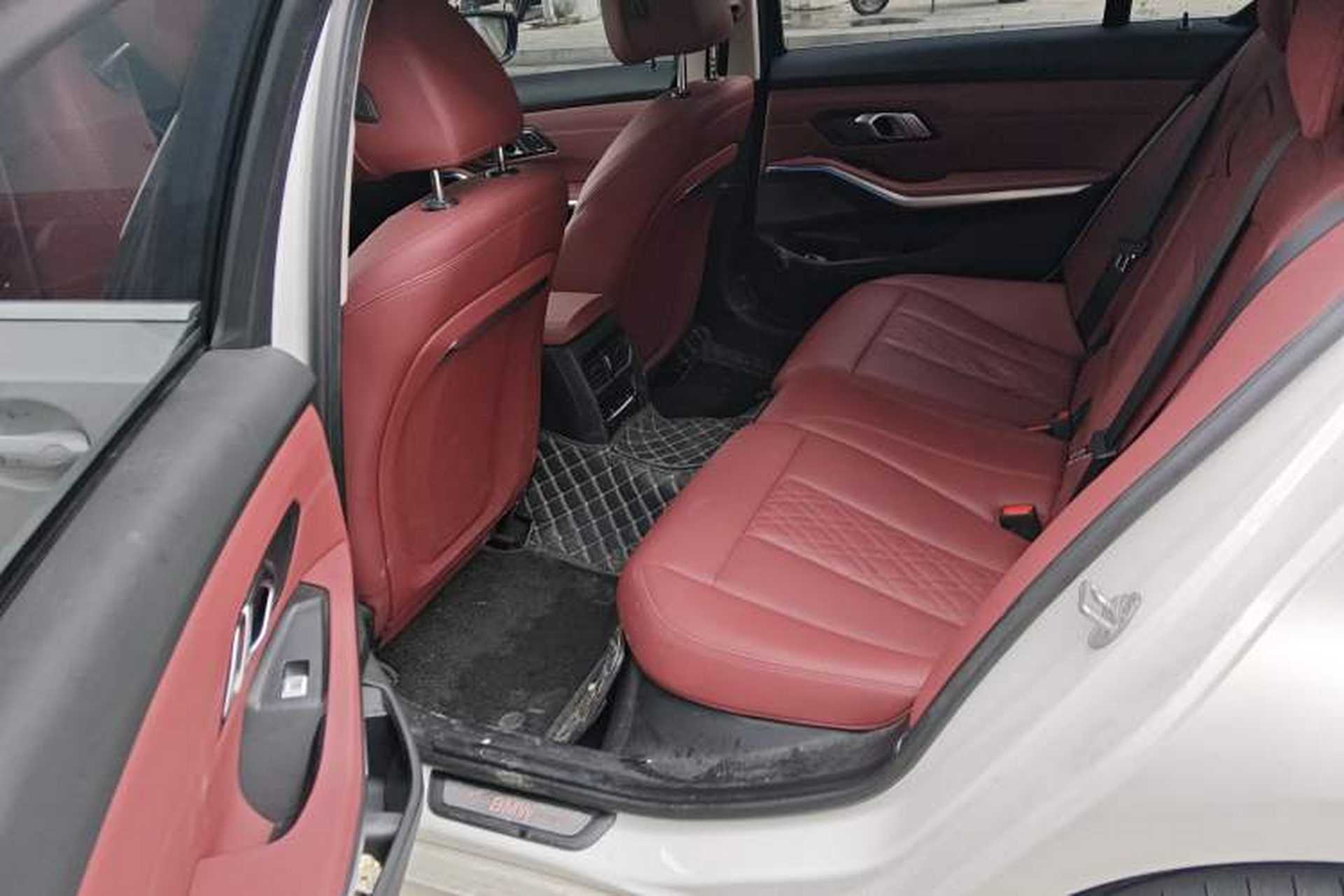 Used BMW i3 2025 eDrive 35 L Interior 4