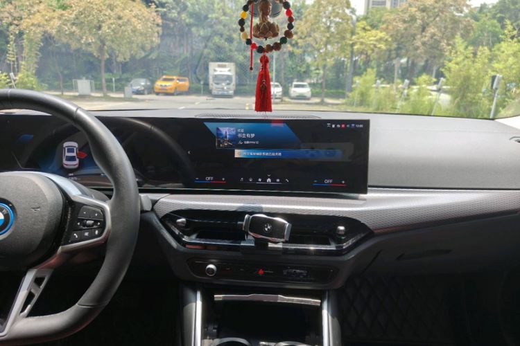 Used BMW i3 2025 eDrive 40 L Midnight Edition Interior 6
