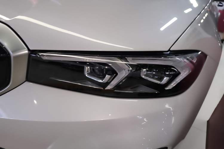 Used BMW i3 2025 eDrive 35 L Left Front Headlight
