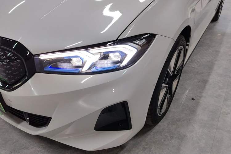 Used BMW i3 2025 eDrive 40 L Midnight Sports Package Left Front Headlight