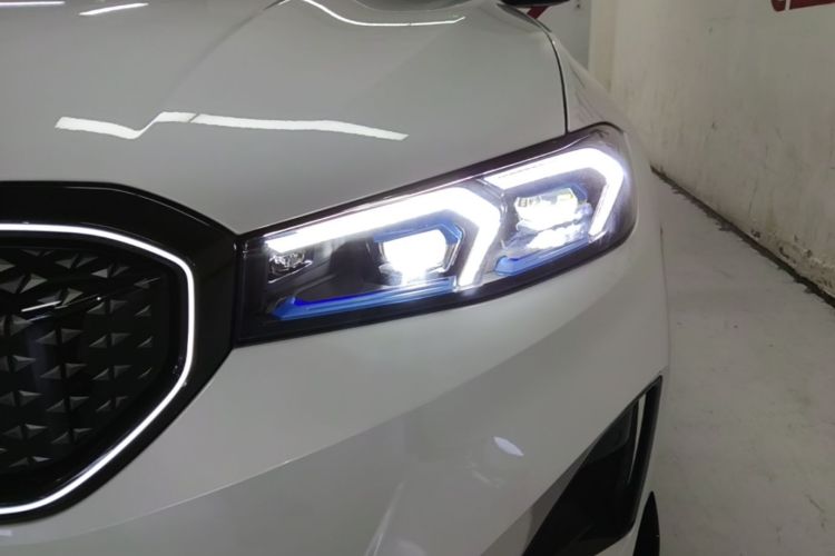 Used BMW i3 2025 eDrive 40 L Midnight Sports Package Left Front Headlight