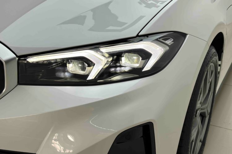 Used BMW i3 2025 eDrive 35 L Left Front Headlight