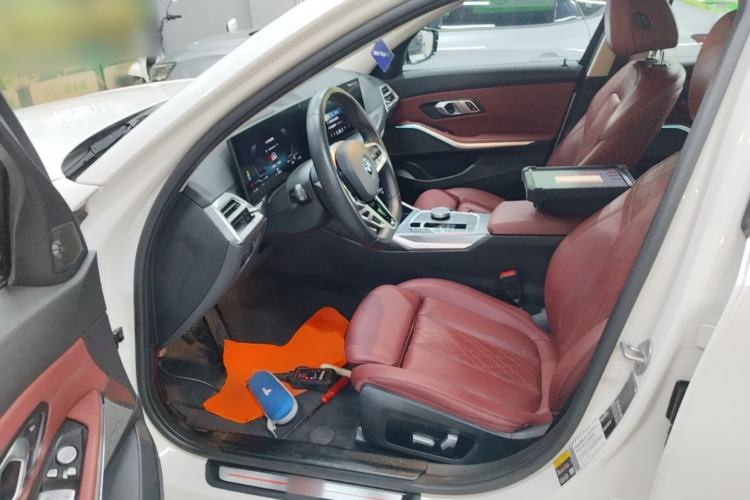 Used BMW i3 2025 eDrive 40 L Midnight Sports Package Left Front Seat