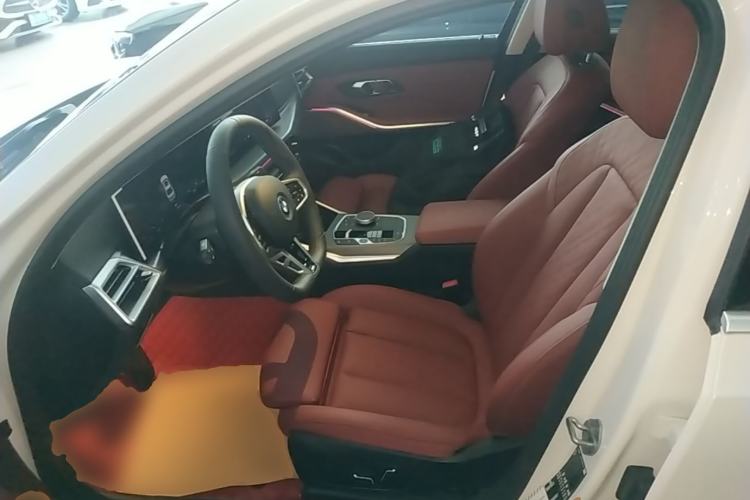 Used BMW i3 2025 eDrive 35 L Left Front Seat