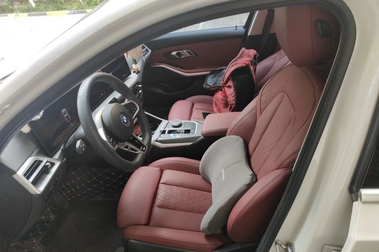 Used BMW i3 2025 eDrive 35 L Left Front Seat