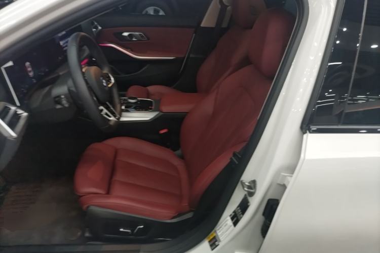 Used BMW i3 2025 eDrive 40 L Midnight Edition Left Front Seat