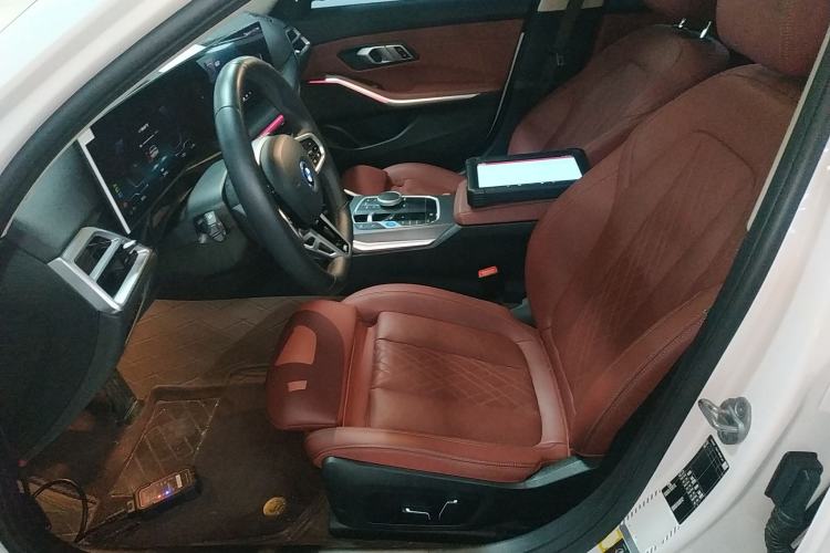 Used BMW i3 2025 eDrive 35 L Left Front Seat