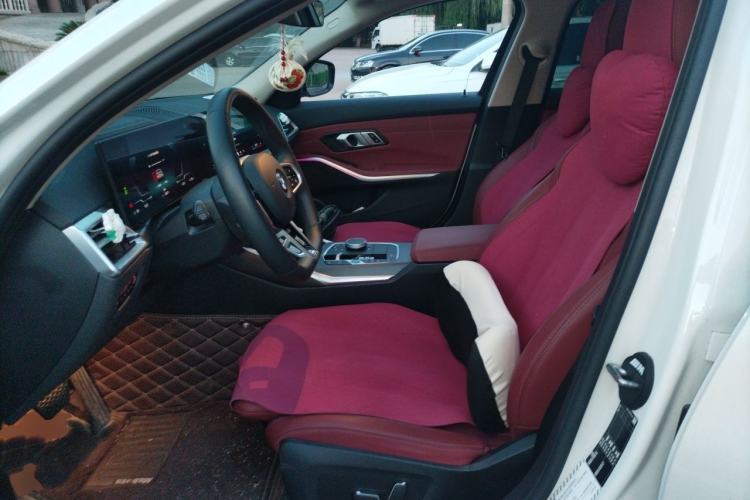 Used BMW i3 2025 eDrive 35 L Left Front Seat