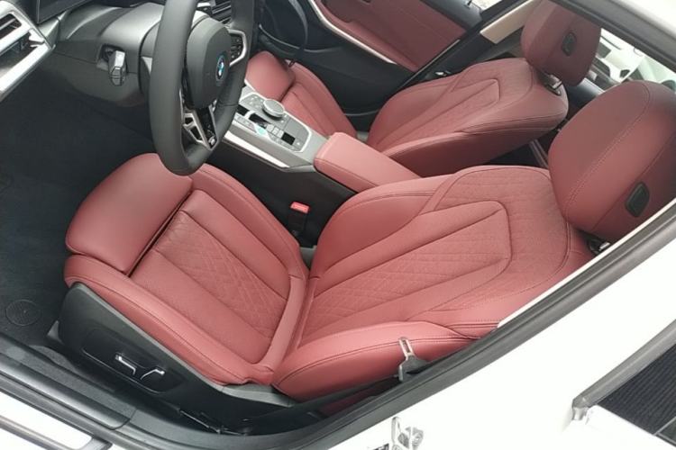 Used BMW i3 2025 eDrive 35 L Left Front Seat