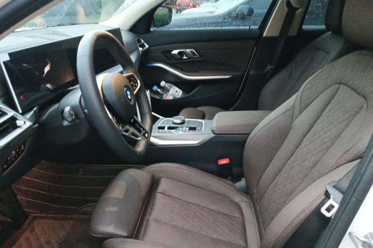 Used BMW i3 2025 eDrive 35 L Left Front Seat