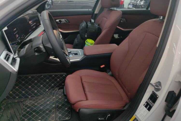 Used BMW i3 2025 eDrive 35 L Left Front Seat