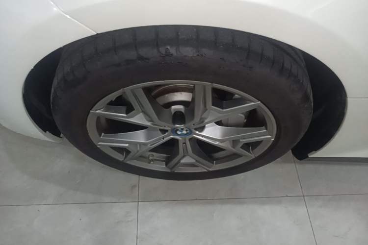 Used BMW i3 2025 eDrive 35 L Left Front Wheel Hub