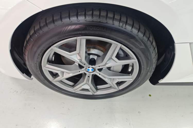 Used BMW i3 2025 eDrive 35 L Left Front Wheel Hub