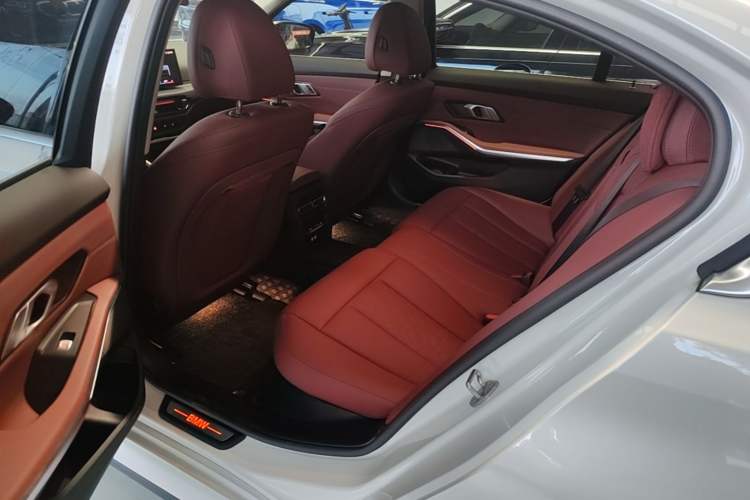 Used BMW i3 2025 eDrive 35 L Left Rear Seat