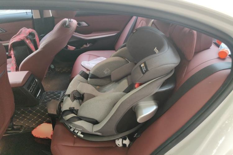 Used BMW i3 2025 eDrive 35 L Left Rear Seat