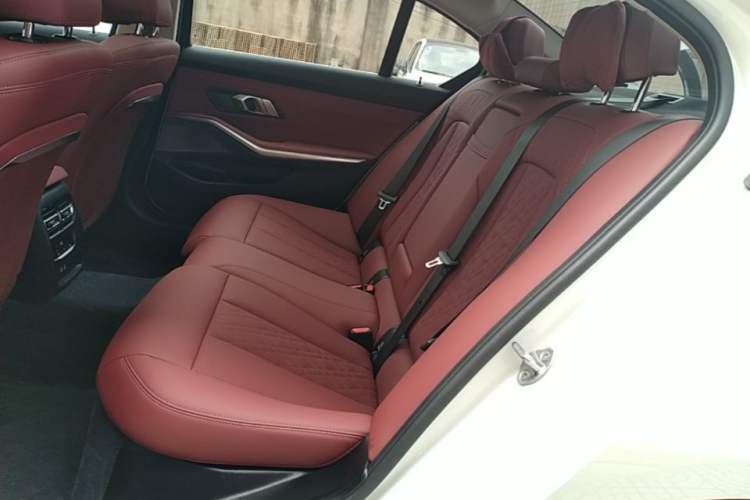 Used BMW i3 2025 eDrive 35 L Left Rear Seat